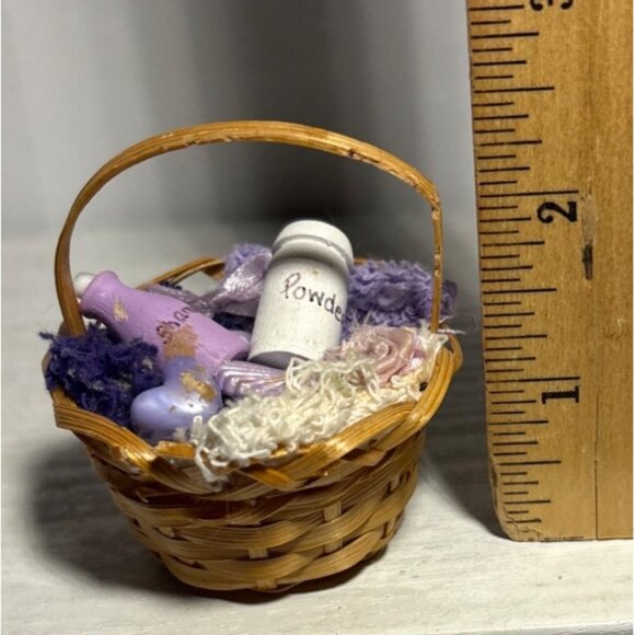 Miniature Basket With Powder & Accessories Dollhouse Minature 2.25" - Picture 4 of 5